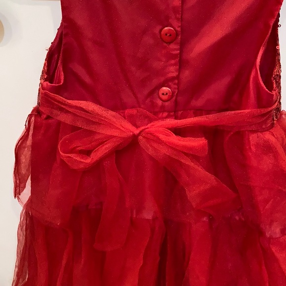 Beautiful red dress - perfect 4 anytime! 5T - Picture 4 of 5